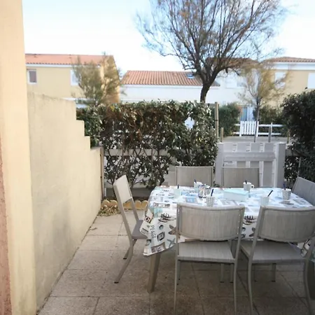 Hotel Air-conditioned House 3*